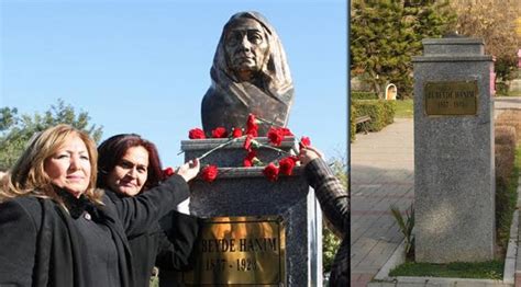 A­d­a­n­a­­d­a­ ­Z­ü­b­e­y­d­e­ ­H­a­n­ı­m­ ­a­n­ı­t­ı­ ­p­a­r­ç­a­l­a­n­d­ı­